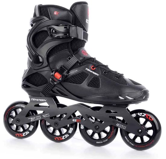 Zwarte inline skates met rode accenten, vier wielen en het 'TEMPISTH' logo.