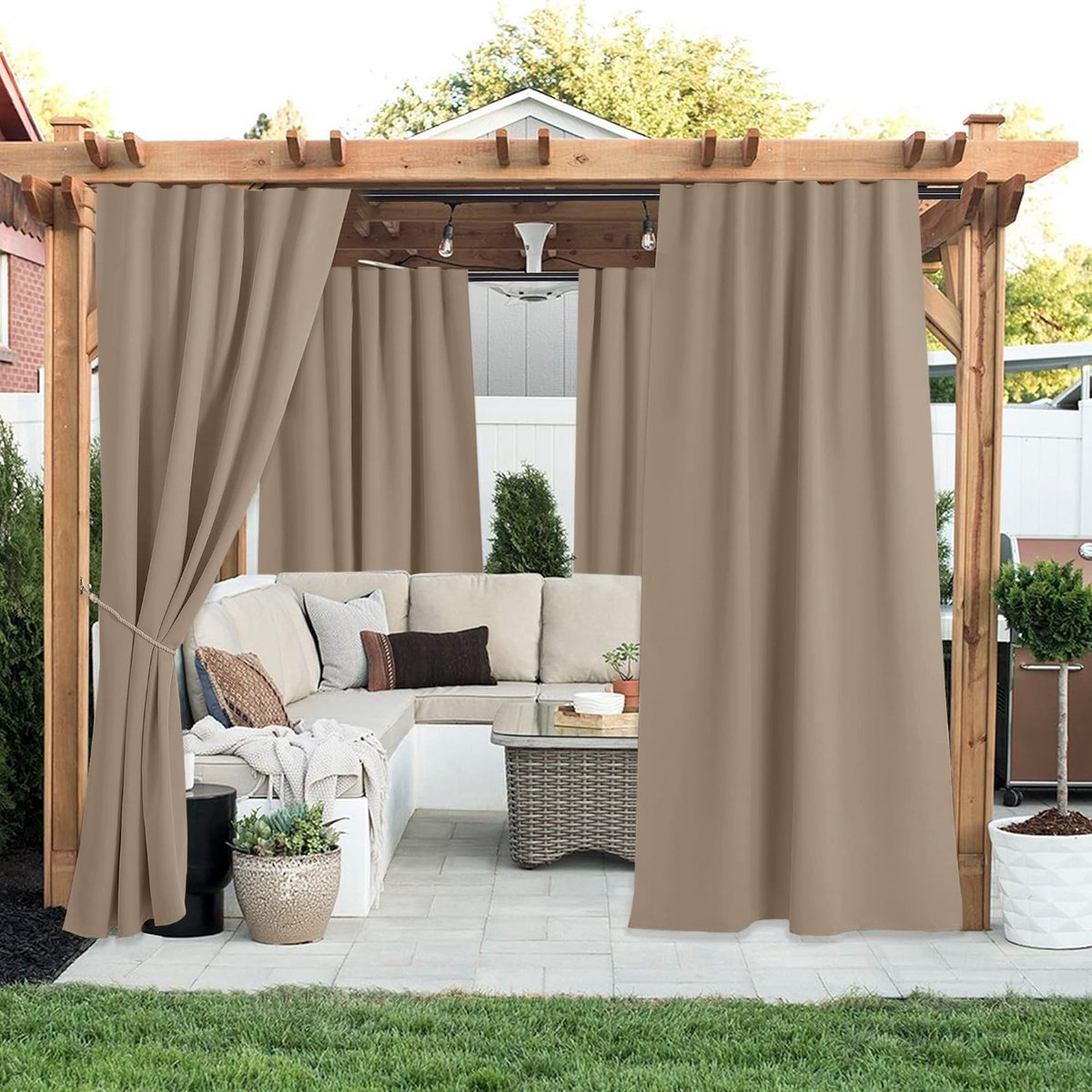 Set van 2- Beige - Waterdichte Buitengordijnen - 2 x 140cm breed x 200cm Hoog - Tuin - Pergola - Overkapping - Buiten gordijnen - Schaduwgordijn - paviljoens - Outdoor gordijnen - Gabriela-Gordijnen nl