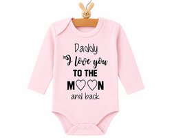 Baby Rompertje licht rose meisje met tekst | Daddy I love you to the moon and back | lange mouw | roze met donkergrijs | maat 74/80 | cadeau zwangerschap aankondiging papa's liefste worden voor verjaardag I love allerliefste cadeautje kind vaderdag