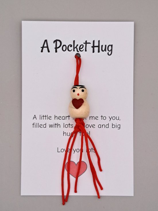 Gelukspoppetje veel liefs - Liefde - A pocket hug kaartje - Wenskaartje - Valentijn Cadeautje - Gelukspoppetje liefde - een Engeltje voor jou - Geluksengel, Guardian Angel - Beschermengelpoppetje - Love poppetje