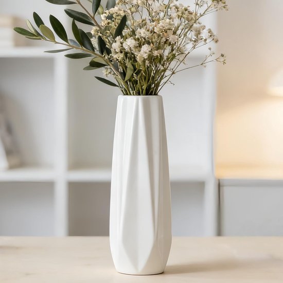 Witte Keramische Vaasje van 30 cm, Modern Bloemenvaas voor Boerderij, Tafeldecoratie en Woonkameraccessoires, Perfect voor Bloemen en Interieurstyling