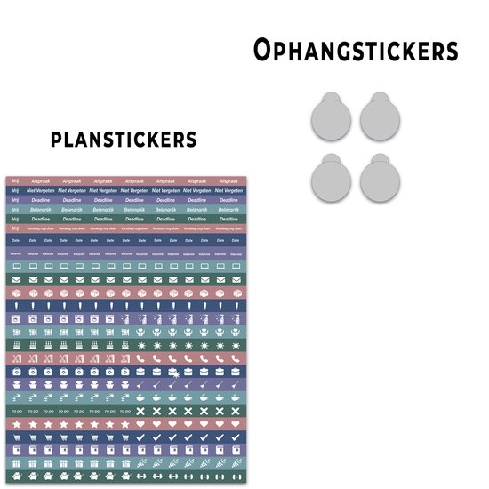 Ophangstickers en planstickers met diverse symbolen en teksten in blauw- en groentinten.