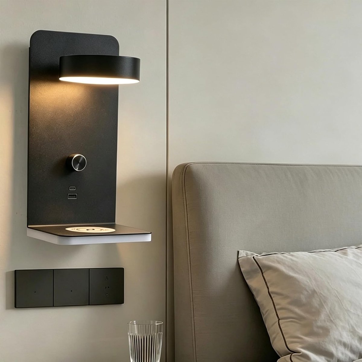 KZQ LED wandlamp met draadloos opladen en USB-poort - 350° draaibaar met draaischakelaar en dimbare helderheid - Warm licht voor woonkamer slaapkamer en nachtkastje - Zwart