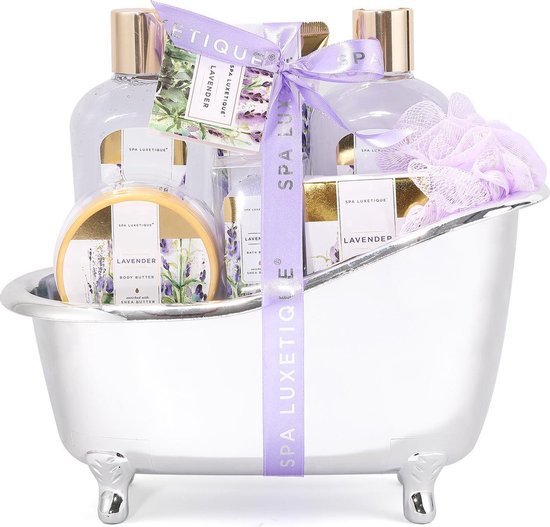 Zilveren mini-badkuip gevuld met lavendel douchegel, bubble bath, body lotion, body butter, badzout en bath bombs, met paarse strik.