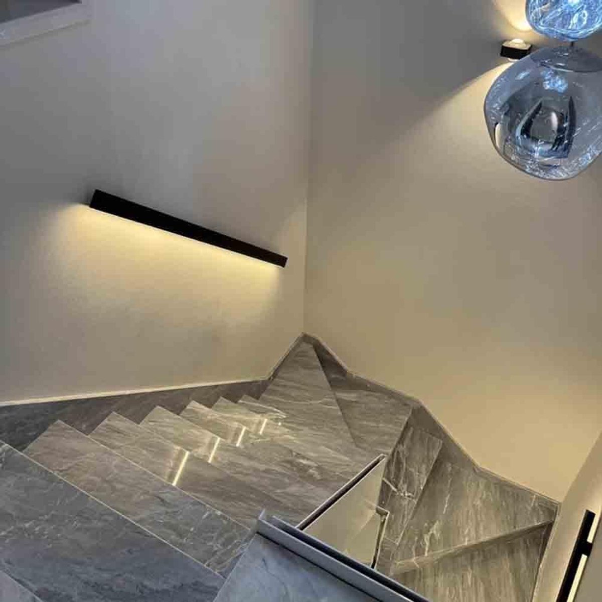 Zwevende trapleuning - Verlichte leuning - Trap verlichten - Geïntegreerde LED - 100 cm - Zwart
