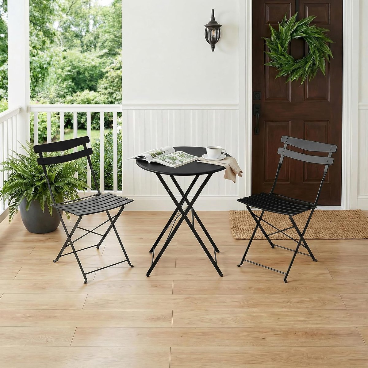 Opvouwbare 3-delige metalen bistroset – Ruimtebesparende tuintafel en 2 stoelen – Stevig, geen montage nodig – Draagbaar tuinmeubilair voor balkon, tuin, terras – Antislipvoetjes – Zwart