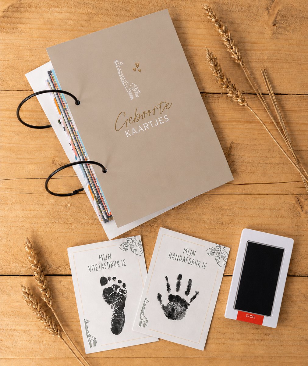 Goodz4All Bewaarbundel Geboortekaartjes met Hand- en Voetafdrukset – A5 – Zandkleurig met Goud – Kraamcadeau - Verzamelbundel Wenskaarten
