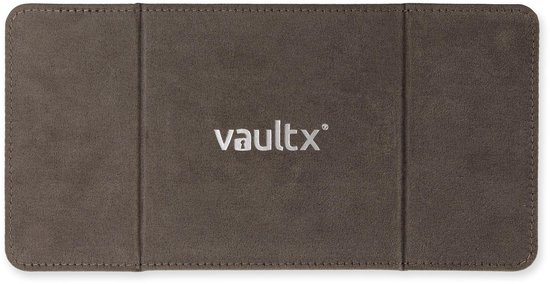 Bruine, gevouwen Vault X kaartenmap met logo.