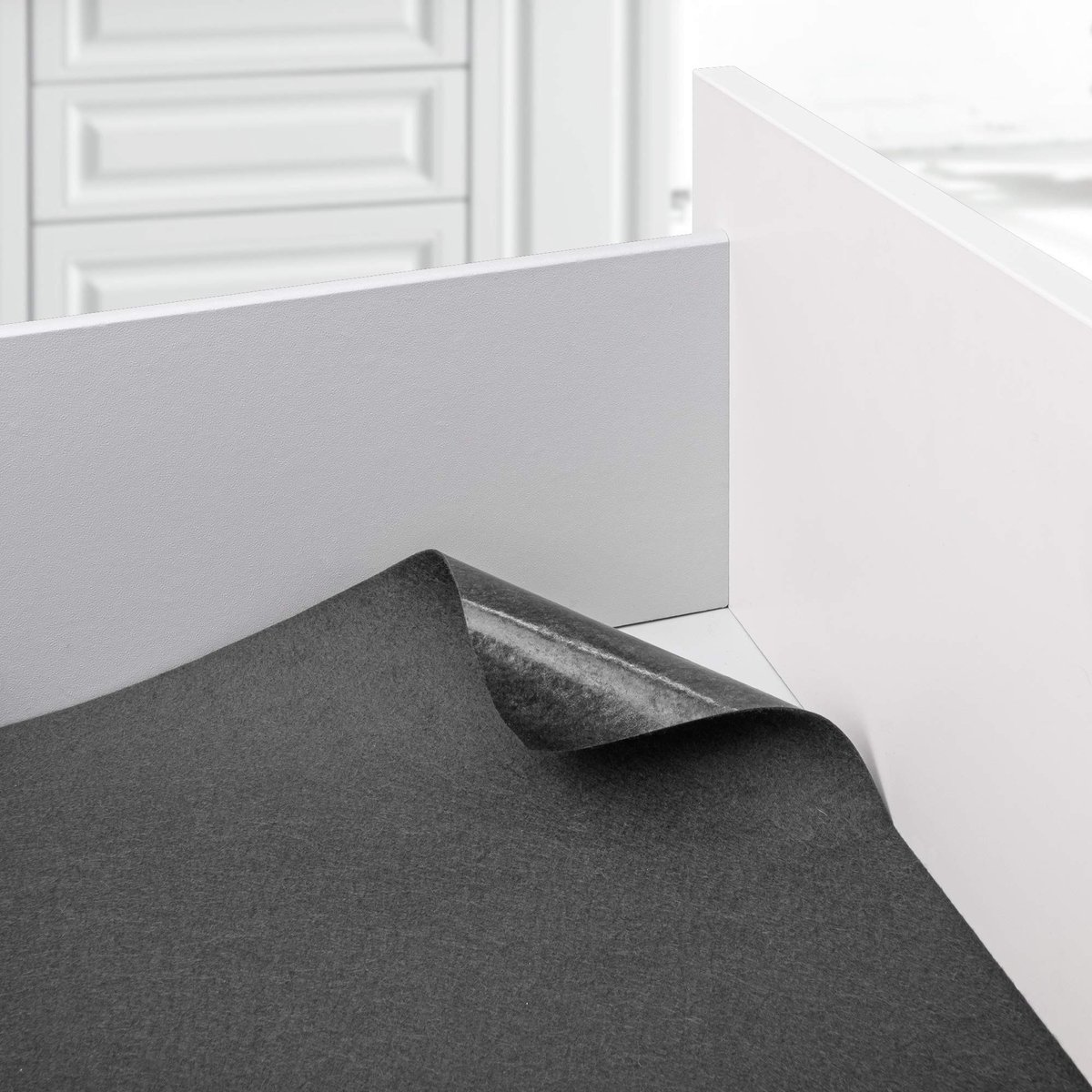 Omgoods - Zelfklevende Viltmat voor Besteklade 100 x 45 cm