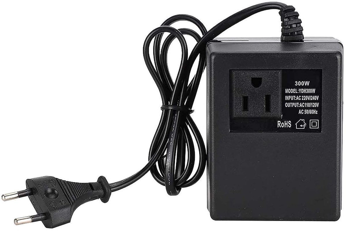 Reisstekkeradapter, spanningsomvormer 300 W, AC 220 V naar 110 V, transformator