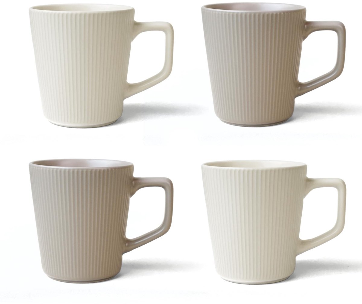 Omgoods - Set van 4 Grote Matte Keramische Koffiekoppen