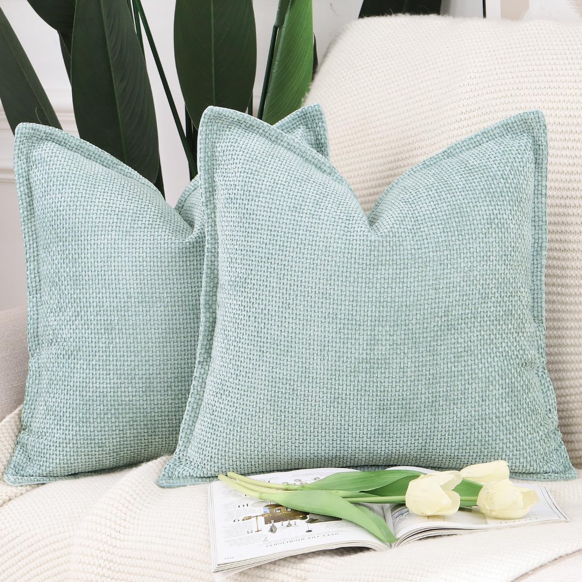 Omgoods - Set van 2 Aqua Groene Chenille Kussenhoezen 60 x 60 cm
