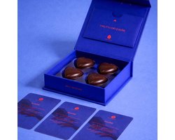 Date Night Bonbons | Lustopwekkende Chocolades | Sex Chocolades | 100% natuurlijk | Maca, Ginseng en Damiana | Melkchocolade met Karamel | Inclusief Truth or Dare Spel | 4 Stuks