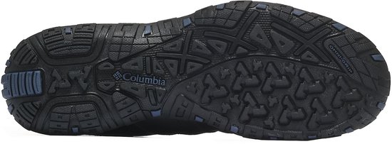 Zool van zwarte lage wandelschoen met Columbia-logo en gedetailleerd profiel.
