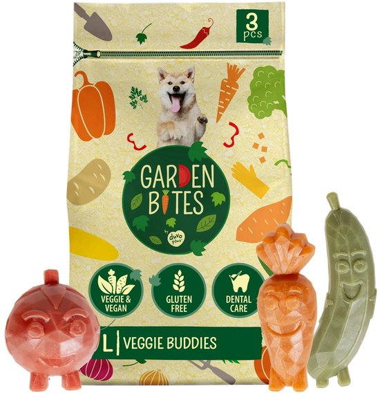 Verpakking Garden Bites Veggie Buddies met 3 hondenkoekjes in wortel-, ui- en komkommer-/augurk-vorm.