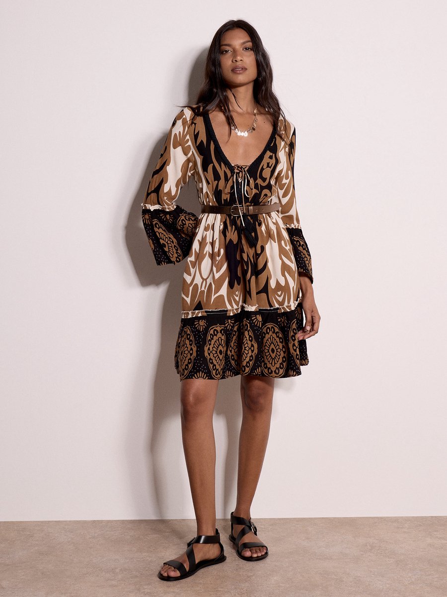 Mini-jurk met paisley-patroon en klokmouwen
