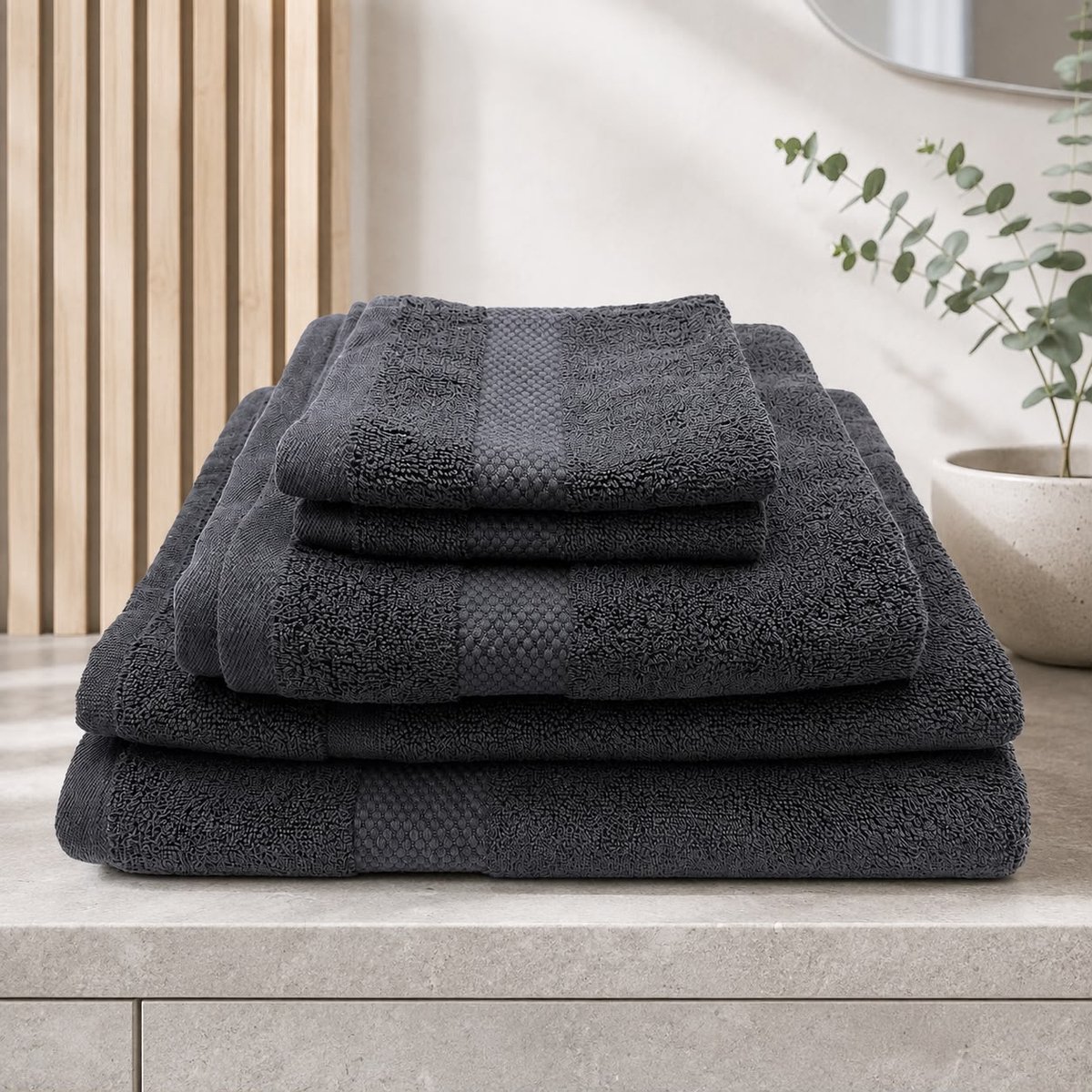 The Linen Room Badkamerset – 6-delig met Badmat – Saunahanddoek, Douchehanddoek, Handdoek & 2 Gastendoekjes – 100% Katoen – Dubbelgetwijnd 20/2 Garen – OEKO-TEX® – Antraciet