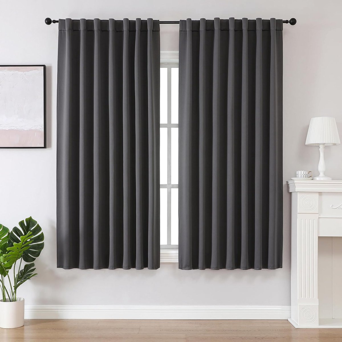 Gordijnen met verborgen lussen, set van 2, 137 x 117 cm (h x b), donkergrijs, kort, ondoorzichtig, verduisteringsgordijn, stangdoorgang, gordijnen, slaapkamer, woonkamer, keuken