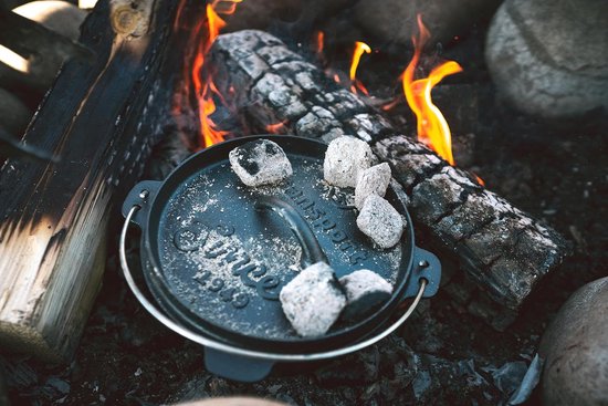 Gietijzeren Dutch Oven - Stoofpan Pot - Buiten Koken - Vooraf Gekruid - 2 Kwarts - Zwart — afbeelding 3