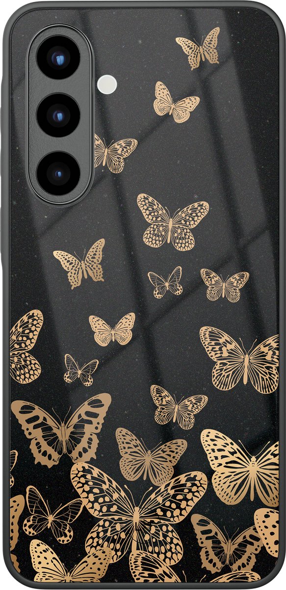 Hoesje geschikt voor Samsung Galaxy A56 - Vlinders - Luxe Glazen Hardcase - Print / Illustratie - Zwart, Goud