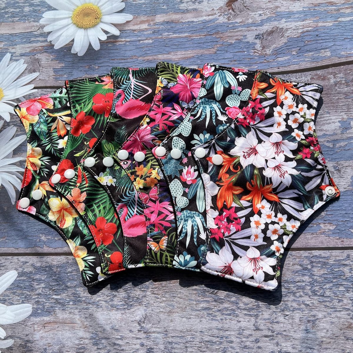 Herbruikbare Menstruatiepads - Wasbaar maandverband - Persoonlijke hygiëne - Waterdichte buitenlaag - 6 stuks - Gemengde prints
