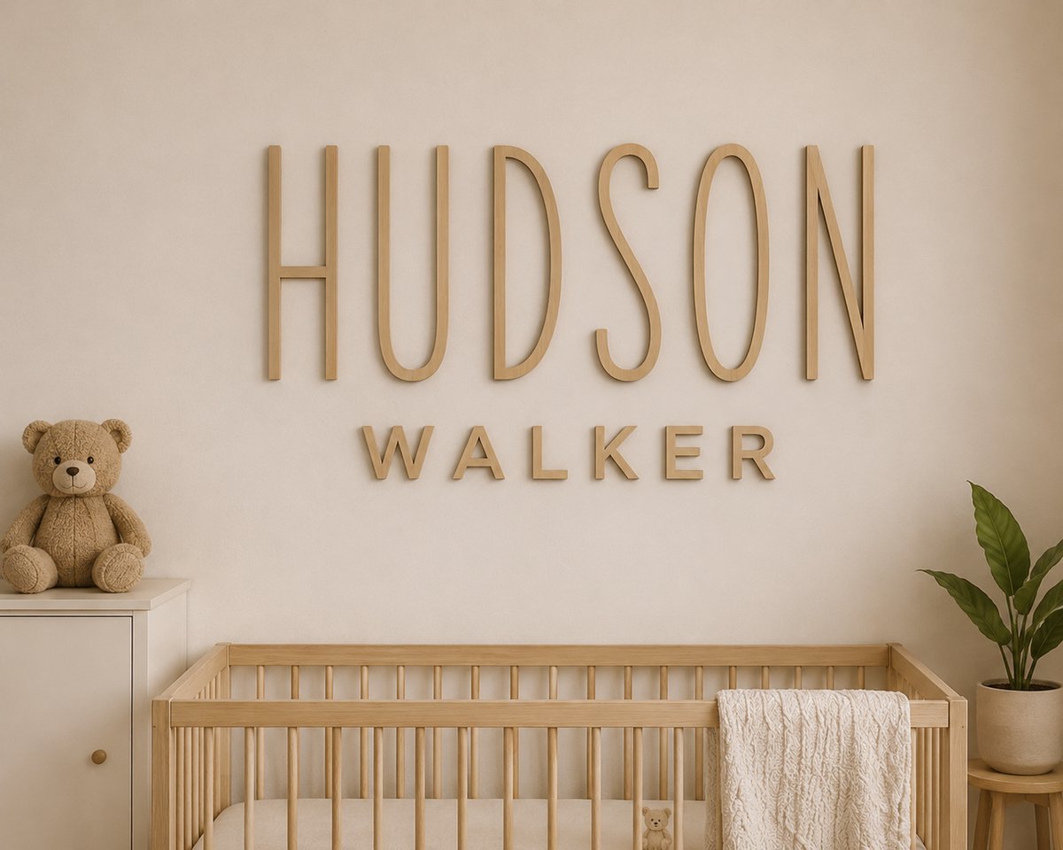 Gepersonaliseerde Houten Naam Muurdecoratie Babykamer – 60 x 40 cm – Moderne Blokletters – 5 mm Multiplex – Natuurlijk Hout/ baby