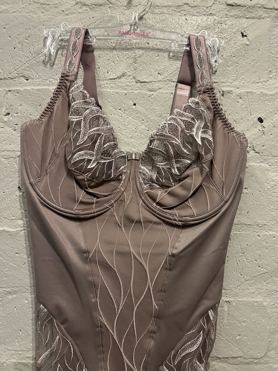 Louisa Bracq Julia Body met Beugel 47790 477 TAUPE - maat EU 80F / FR 95F