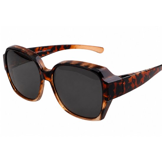 Oversized dames zonnebril met schildpadmontuur en gepolariseerde glazen.