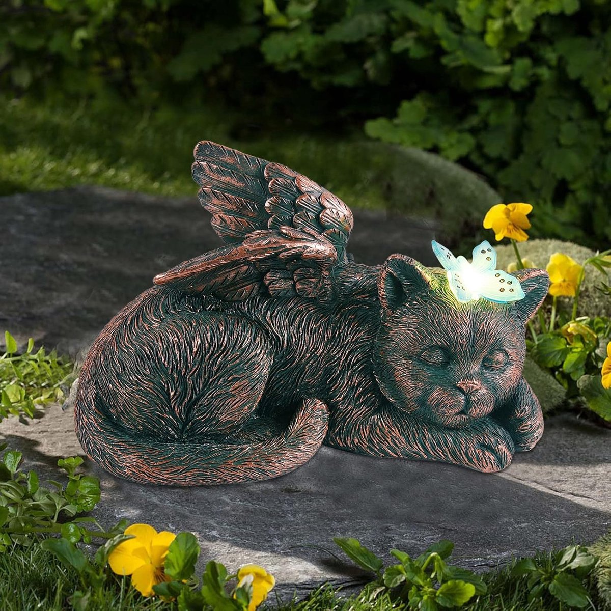 Kattenengel Solar Tuindecoratie Figuren voor Buiten Gebruik met Vlinder, Weerbestendige Dierenstandbeeld Balkondecoratie, Slapende Kat Solar Aangedreven Figuur Grafdecoratie Grafsteen