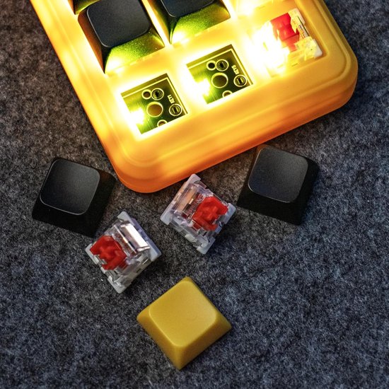 mechanisch macrotoetsenbord met programmeerbaar RGB-macrotoetsenbord met hot-swap-ondersteuning voor pc-games/fotoproductie/bewerking (geel zwart) — afbeelding 2