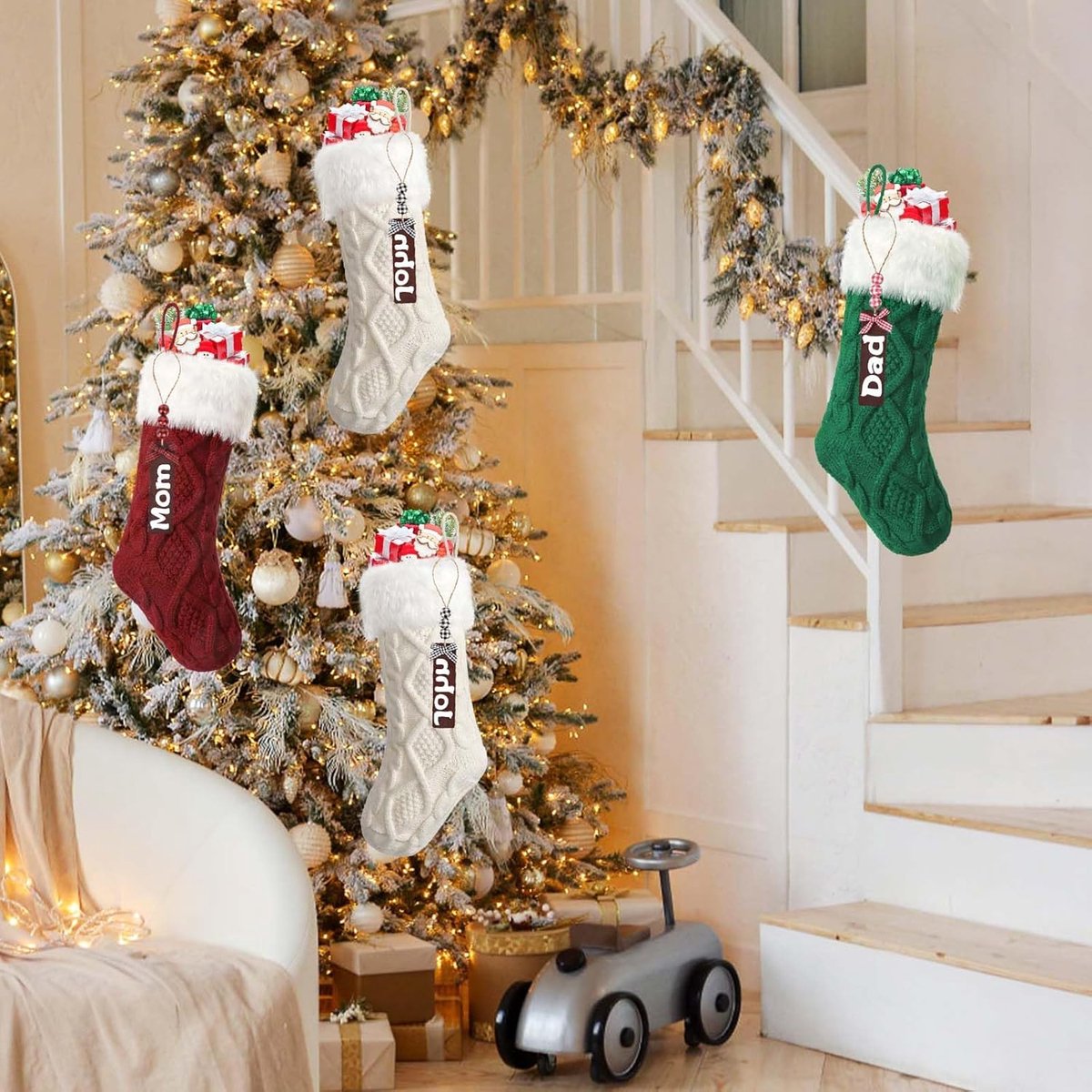 Kousen, gebreide wol, kerstkousen met naambordjes, kerstsokken, decoratie, kerststokken, voor kerstfeest, kerstdecoraties en kindercadeaus