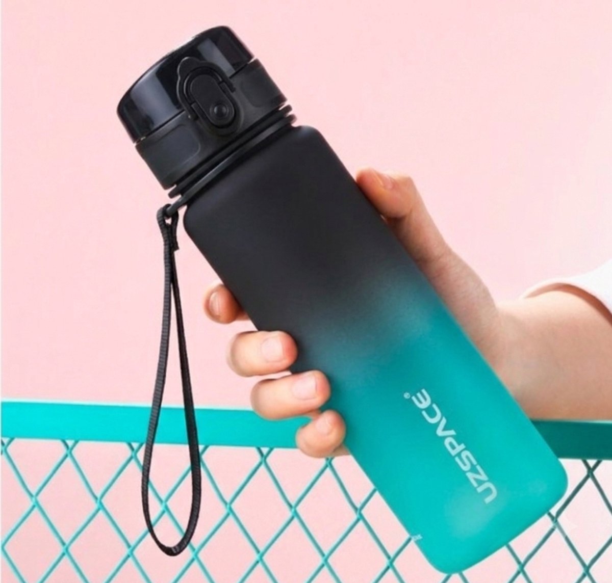 UZSPACE Waterfles - Drinkfles 500 ml – BPA-Vrije Tritan Waterfles – 100% Lekvrij – Herbruikbare Sportfles met 1-Klik Deksel – Voor School, Sport & Kantoor – Zwart/Groen