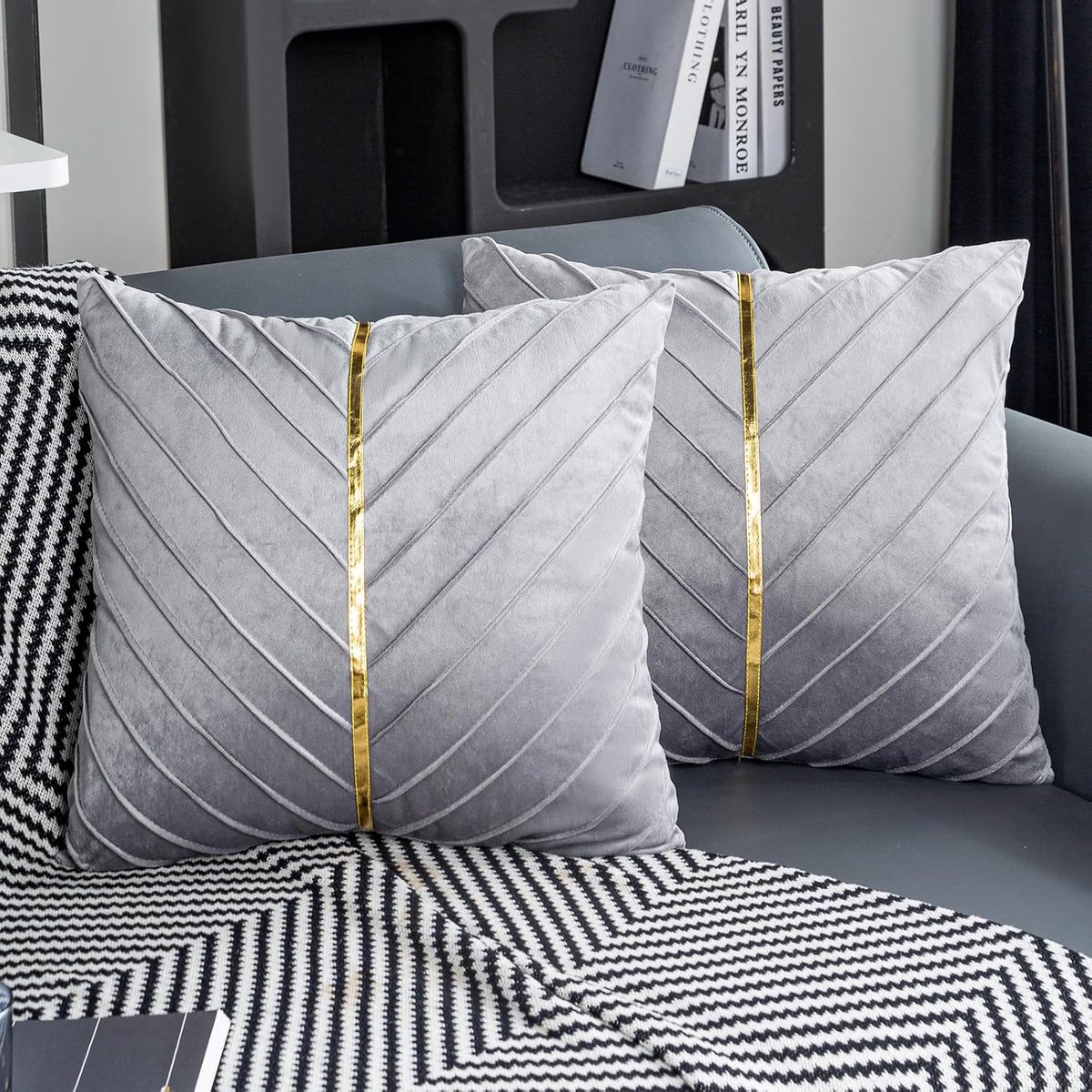 SnelShoppen - Set van 2 Velvet Grijze Kussenslopen 50x50 cm - Luxe Gouden Decoratieve Kussencovers voor Sofa, Bank, Slaapkamer en Woonkamer