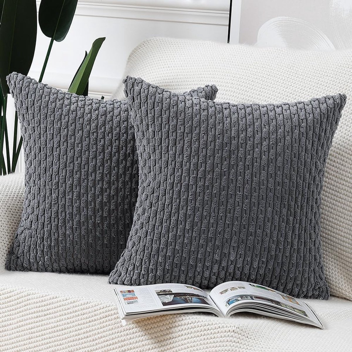 SnelShoppen - Set van 2 Corduroy Boho Kussenhoezen 60x60cm Grijs - Zachte Decoratieve Kussens voor Sofa en Slaapkamer - Duurzaam en Comfortabel