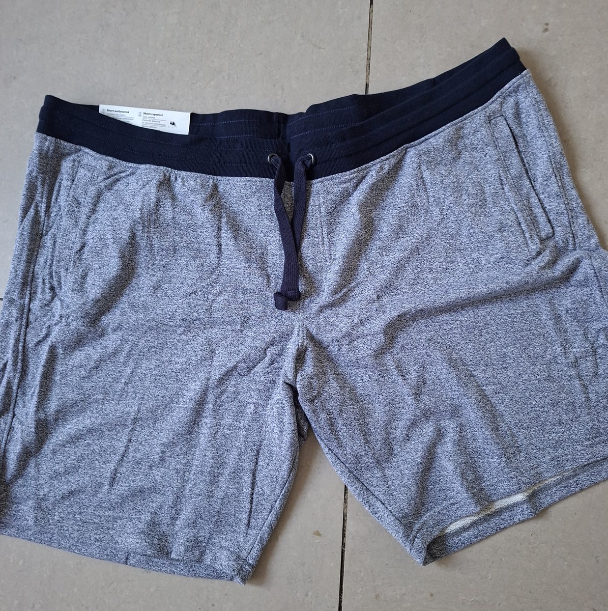 Livergy Korte Heren Jogging Broek / Licht Grijs gemeleerd /Maat 3XL / Met Steekzakken en Achterzak