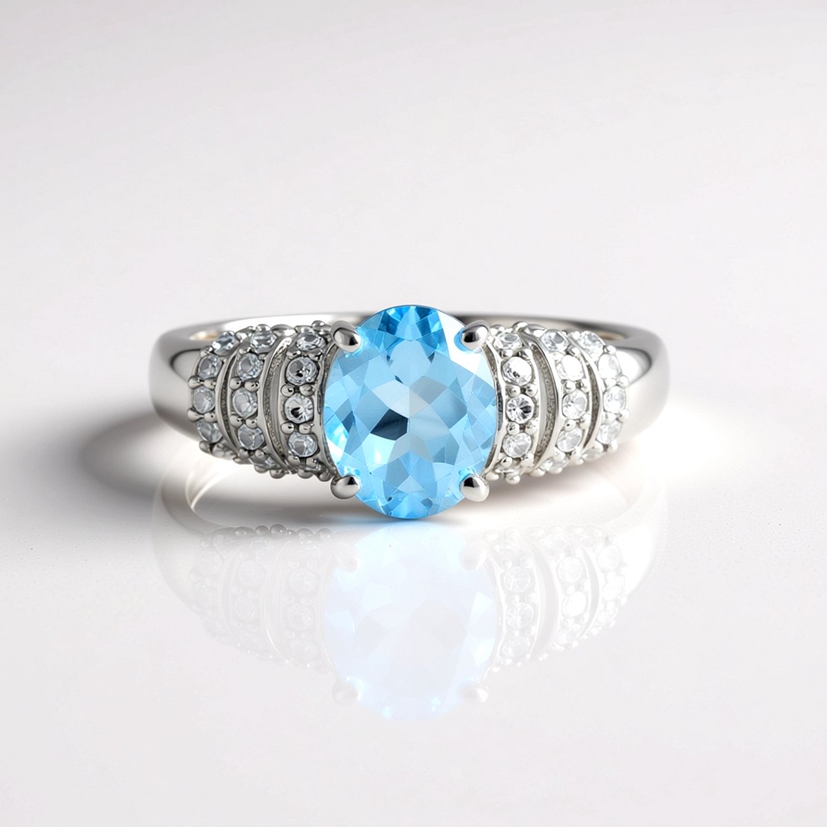 Cavill - Zilveren Ring met Hemelblauwe Topaas 2,81 ct en Zirkonia 0,83 ct - 925 Sterling Zilver - Ovaal Slijpsel - Elegante Topaas Sieraden Dames