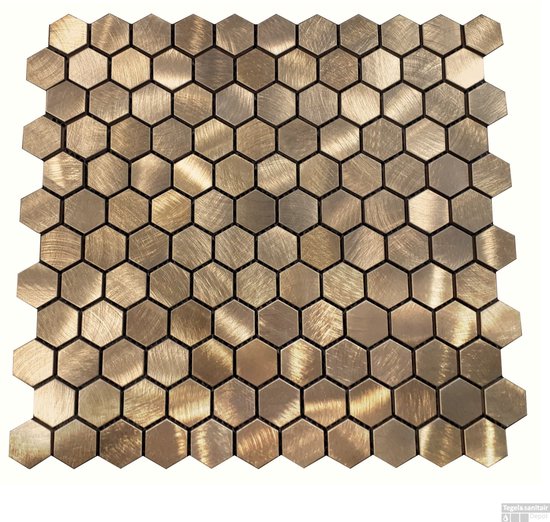 Mozaïek van goudkleurige zeshoekige tegels met een geborsteld metaal-look, 23mm per tegel, gemonteerd op een mat van 300x300x8mm.