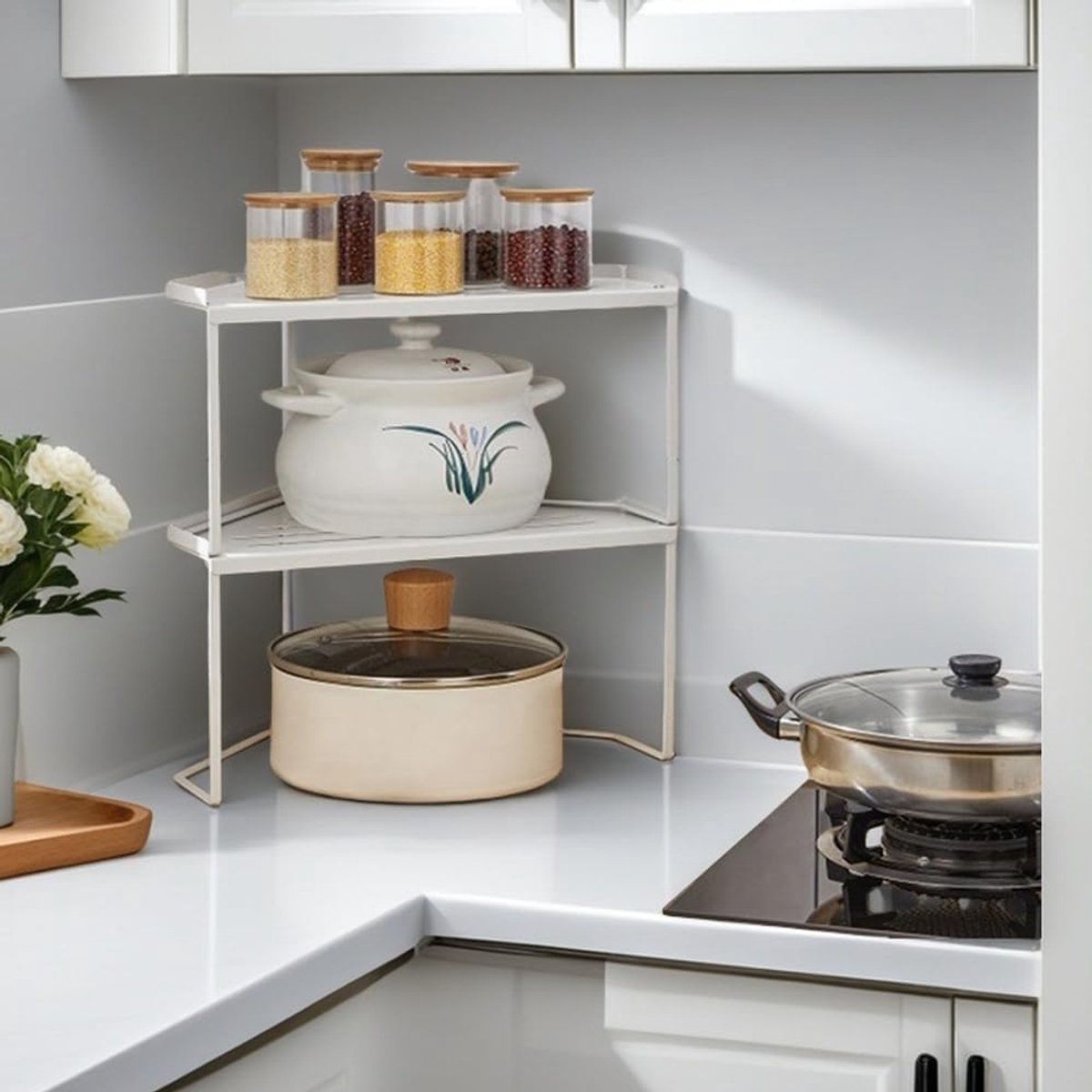 SnelShoppen - Stapelbare Metalen Keuken Organizer - Keuken Hoekplank met Antislip Mat - Badkamer Organizer - Opbergplank voor Kast/Badkamer/Blanco/Bes