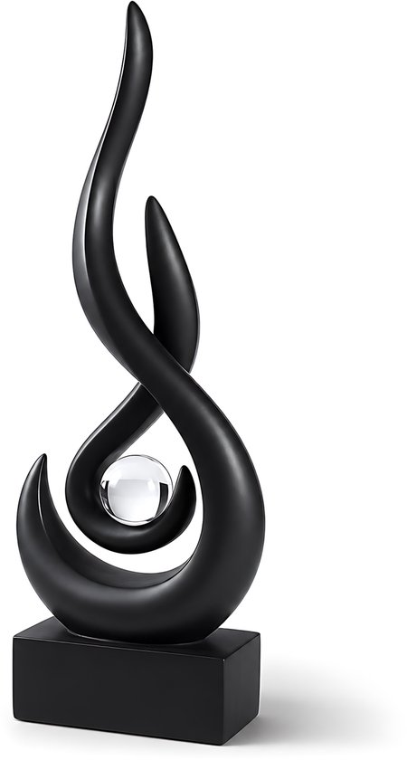 Zwart abstract sculptuur met een verweven ontwerp en een glazen bol in het midden, op een zwarte rechthoekige voet.