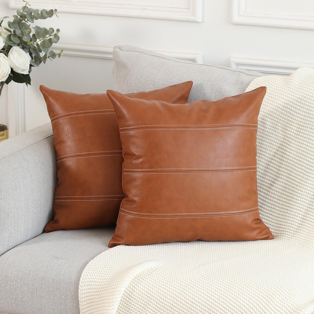 Omgoods - Set van 2 Boho Gestreepte Kussenhoezen van Faux Leer 60 x 60 cm Bruin