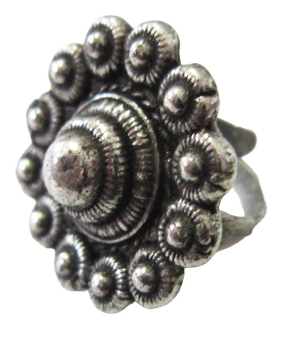 Zeeuws Meisje - Zeeuwse knop ring verzilverd plat, een maat