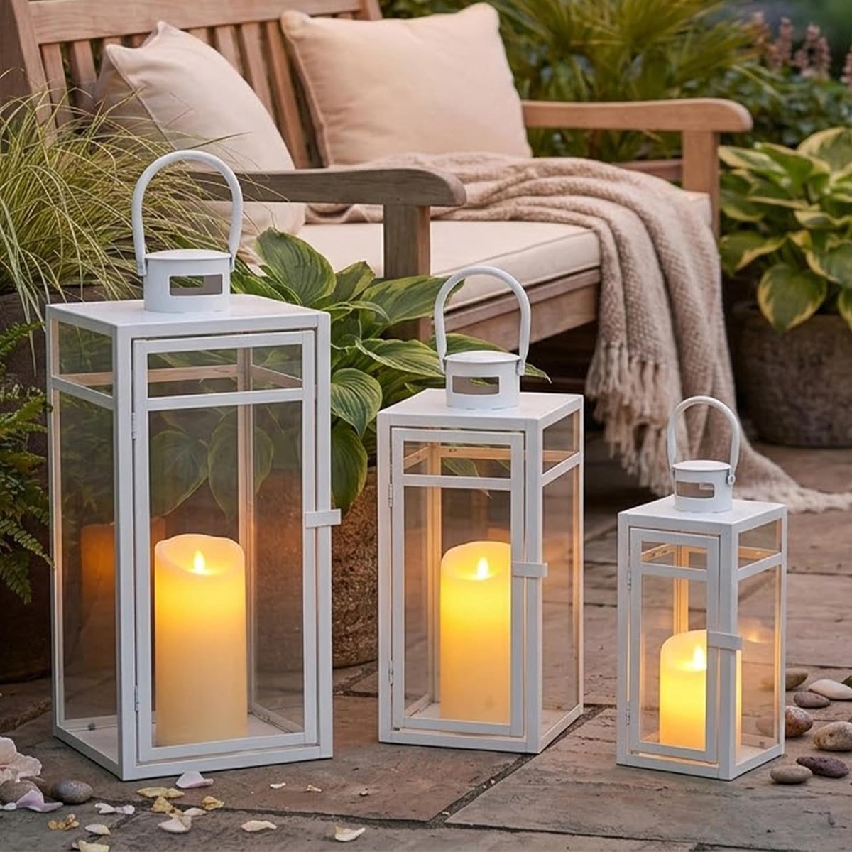 Decoratieve Metaal Lantaarns Grote Hangende Buiten Kaarsenhouder 48/38/30cm met Versterkt Glas voor Woondecoratie Feesten Tuin (Mat Wit)