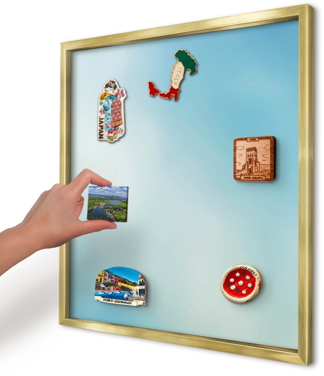Artprintcave Blauw Magneetbord mit Gouden Frame - 50x50 cm - Blauwe Lucht Magnetisch Bord Voor Magneten - Minimalist Magnetisch Bord - Achtergronden En Patronen