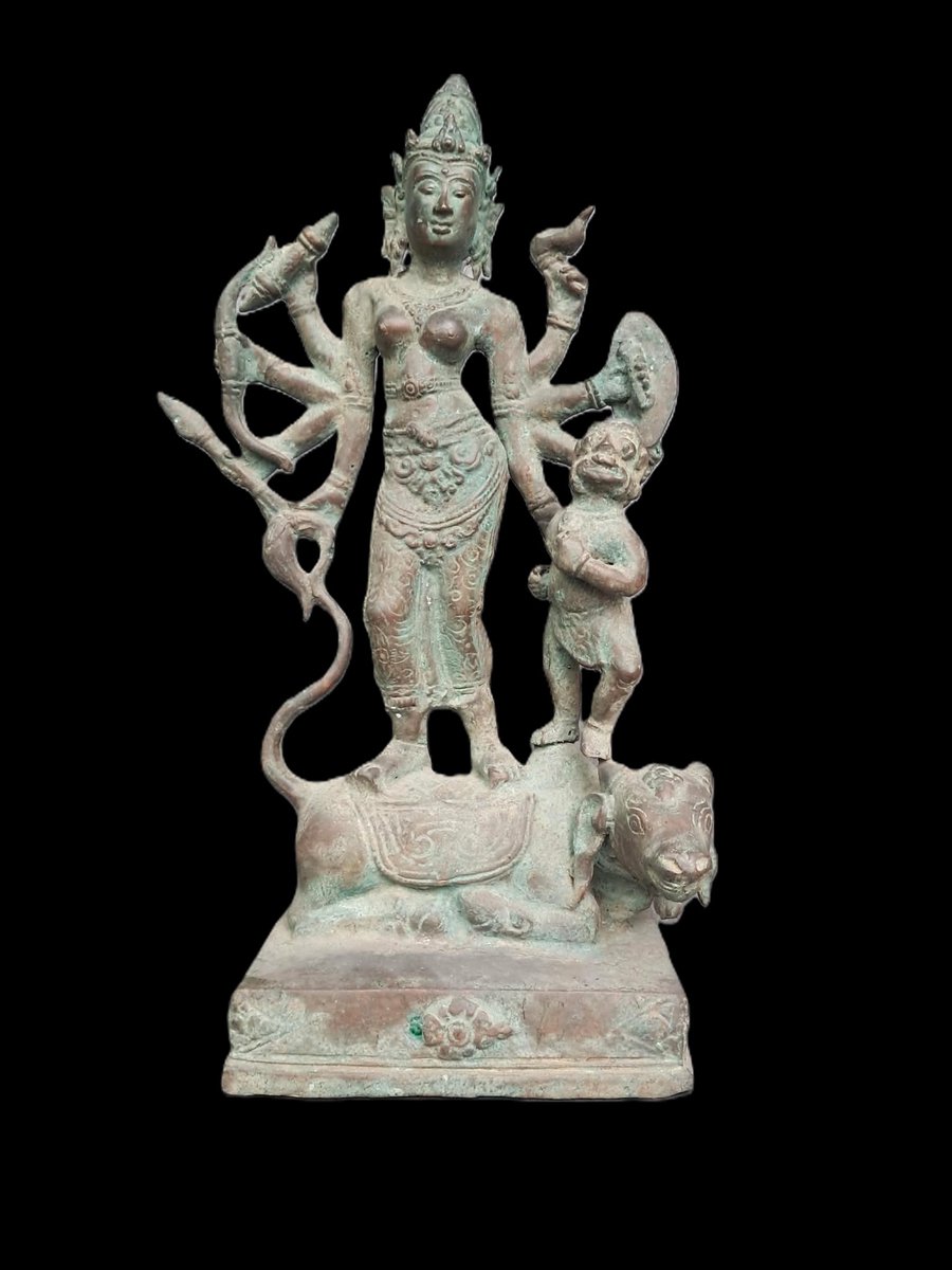 Statue de la déesse Bathari Durga/Bhairava/Nandi /Bali