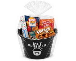 Emmer - Met pensioen in geschenkverpakking - Gevulde cadeau emmer - met tekst - Verpakt in cellofaan - 12 liter - zwart - Verjaardag man & Vrouw - Jubilieum cadeau - Geslaagd cadeau