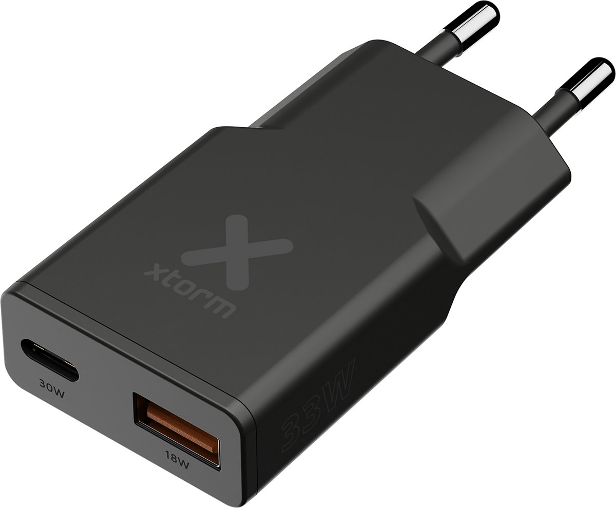 Xtorm Go2 Evolution Slimline USB-C / USB-A Adapter - Dubbele Poort Oplader - Charger - 33W Krachtige Snellader Geschikt voor iPhone, Samsung en meer - Compacte USB C Oplader - Zwart