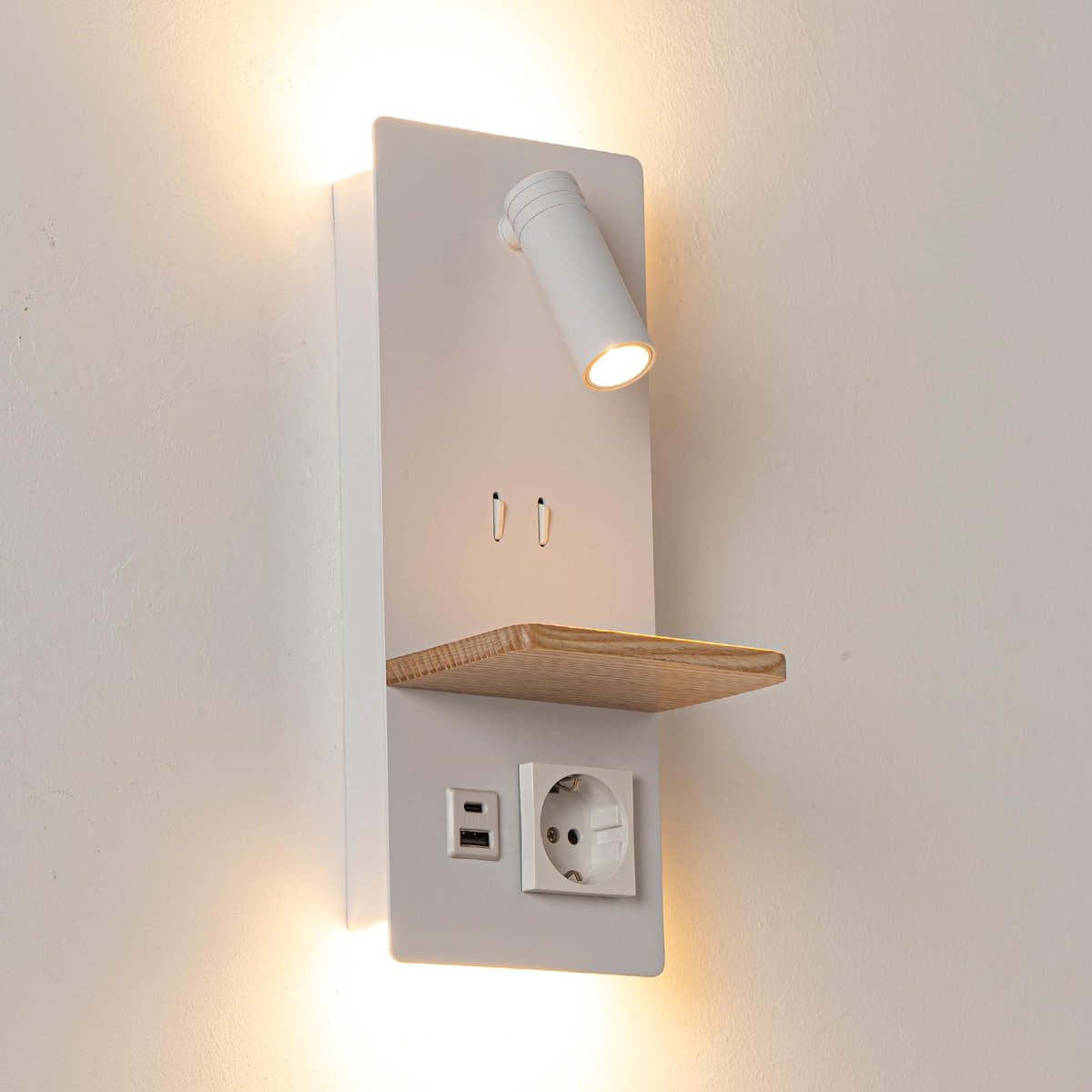 Wandlamp met 3 W georiënteerd ledlicht en 6 W (2800 K) omgevingslicht USB-C en USB-A oplaa