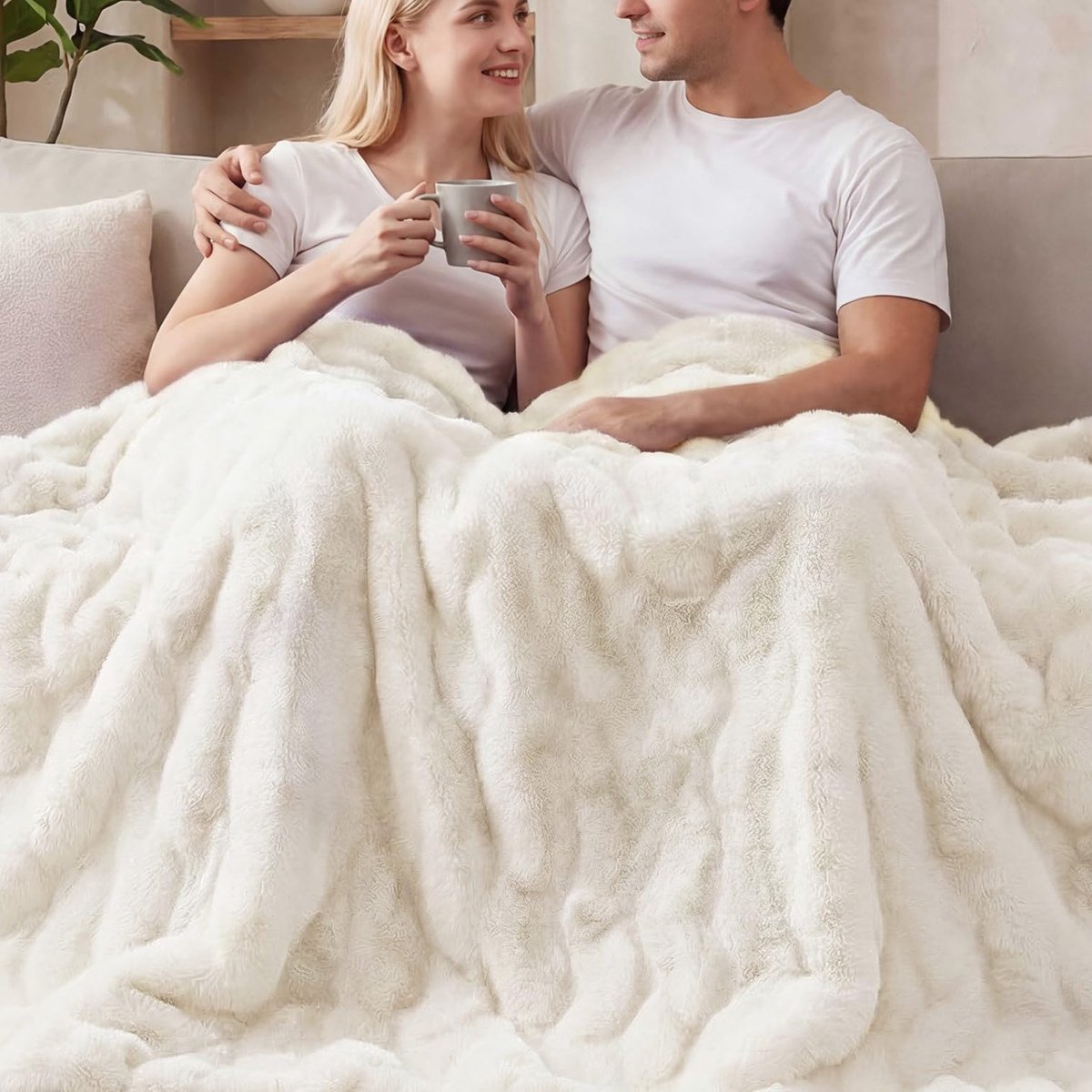 Woondeken Faux Fur Bubble Blanket Fluffy