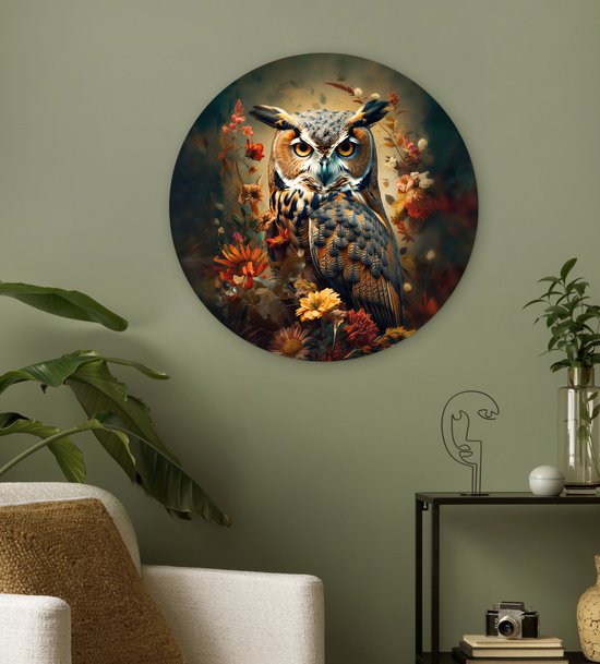 Cercle mural rond avec un hibou détaillé dans un bosquet de fleurs et de plantes aux couleurs chaudes et vives.