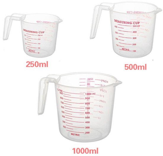 Set van drie transparante maatbekers met rode schaalverdeling en handvatten: 250ml, 500ml en 1000ml.
